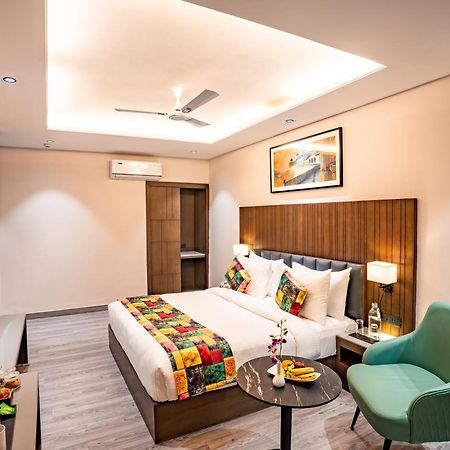 Regenta Place Raaj Agra, Tajganj Agra  Luaran gambar